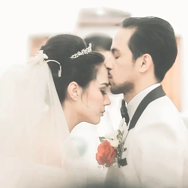 Beda Usia 11 Tahun, Ini 6 Momen Manis Jerry Likumahwa dan Raquel Katie