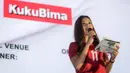 Noella Sisterina, eks personil JKT48 saat membawakan acara MALAMNYA BOLA 2024 yang disponsori salah satunya oleh minuman berenergi Kuku Bima dengan agenda utama nonton bersama laga kualifikasi Piala Dunia 2026 antara Timnas Indonesia menghadapi Filipina di area Jakarta International Velodrome, Rawamangun, Selasa (11/6/2024). (Bola.com/Bagaskara Lazuardi)