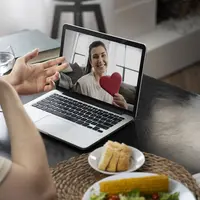 Ilustrasi pasangan LDR (copyright Freepik)