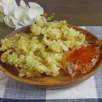 Ilustrasi kubis goreng tepung./Copyright shutterstock.com/g/Pan%2B%2BEuper