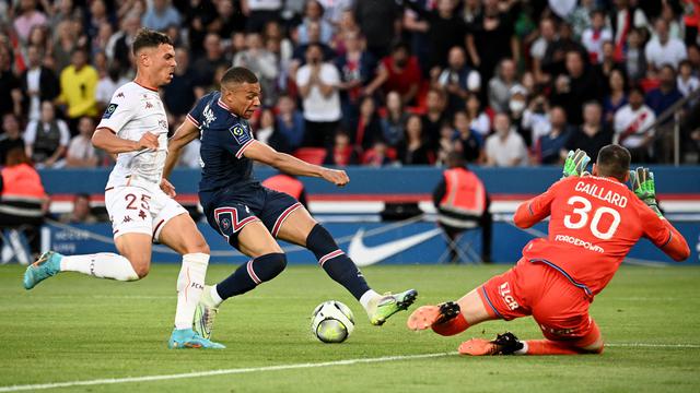 Foto: Bertahan di PSG Dan Cetak Hattrick, Kylian Mbappe Buat Real Madrid Murka