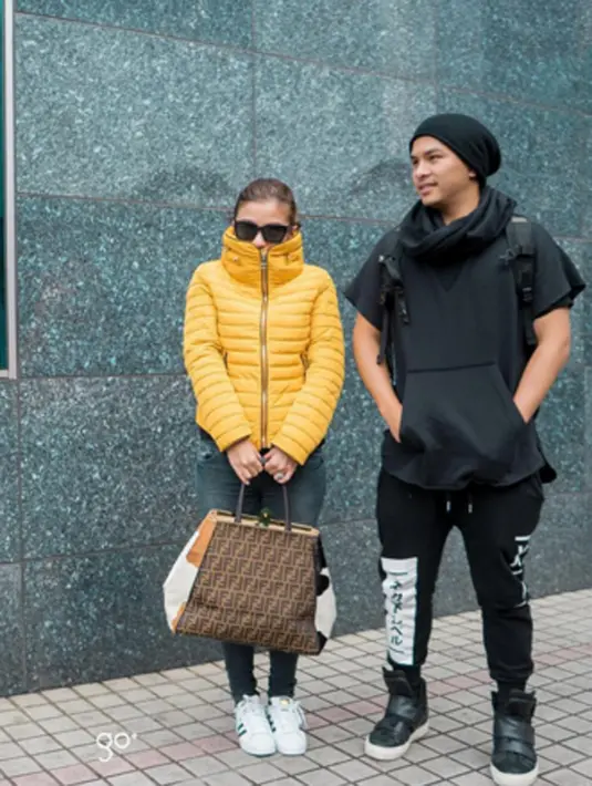 “Our adventure in Korea starts today!” tulis Chelsea Olivia mengawali petualangannya di Seoul, Korea bersama suami tercinta, Glenn Alinskie. Mereka tampak antusias melewati pergantian tahun di sana. (via instagram/@chelseaoliviaa)