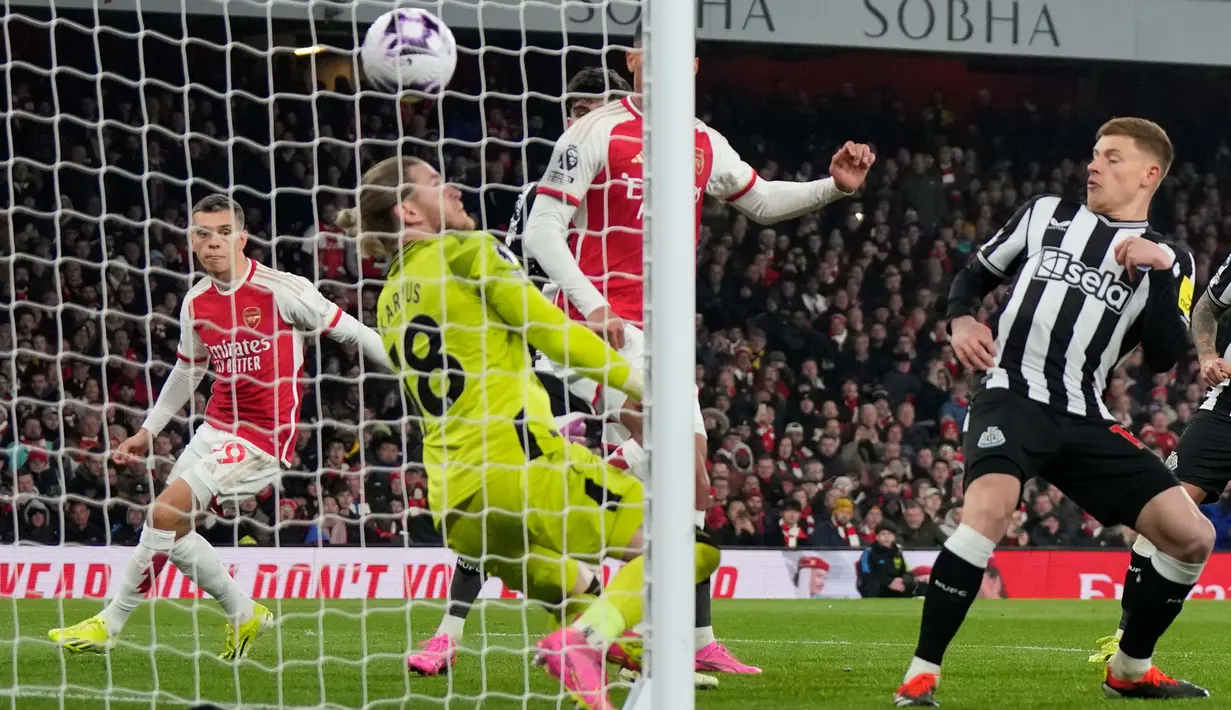 Gol Arsenal dicetak Kai Havertz di menit ke-24, Bukayo Saka (65), dan Jakub Kiwior (69). (AP Photo/Alastair Grant)