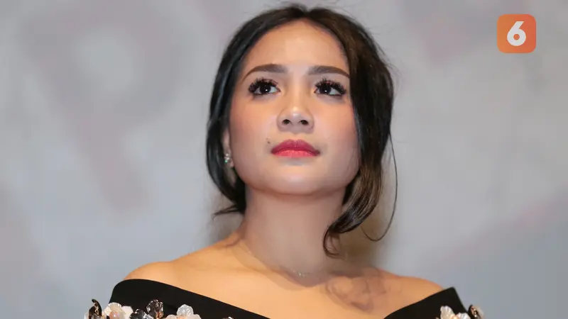 [Bintang] Nagita Slavina