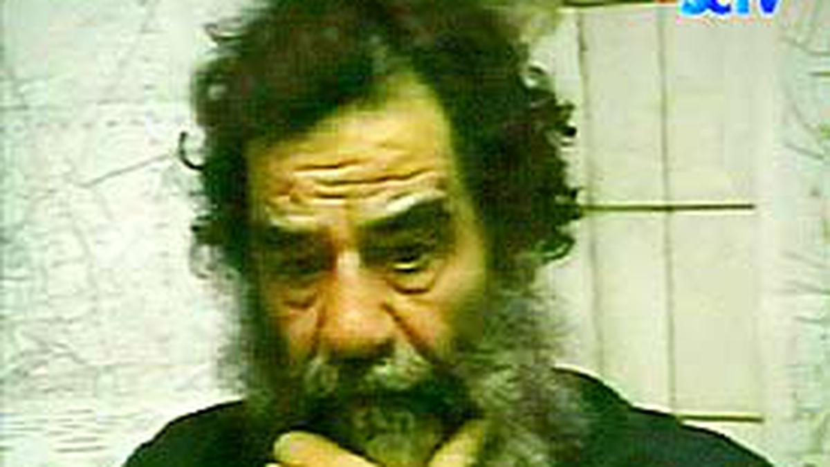 Saddam Dibawa ke Rumah Sakit