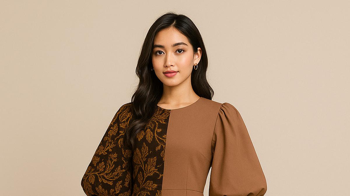 8 Model Dress Batik Lengan Balon Two Tone Kekinian, Modis dan Elegan