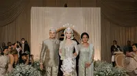 TOP 3: Potret Kebersamaan Orang Tua Alyssa Daguise yang Sudah Cerai hingga Detail Penampilan Mulan Jameela di Resepsi Al Ghazali