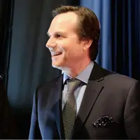 Kabar duka kembali datang dari dunia perfilman. Aktor yang bermain di film Titanic, Bill Paxton meninggal dunia di usia 61 tahun pada 26 Februari 2017. Bill tutup usia setelah menjalani operasi jantung. (AFP/Bintang.com)