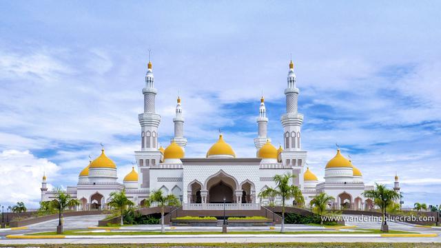 Terbesar asia tenggara di masjid Top 3: