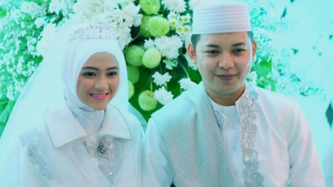 Pernikahan Ghina Raudhatul Jannah putri kedua Aa Gym