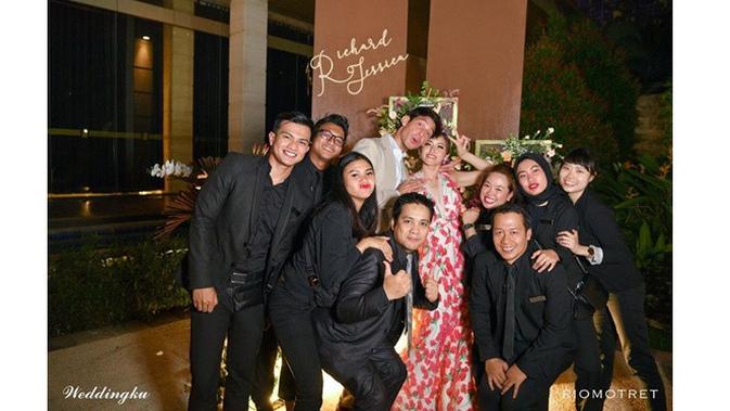 5 Momen Berkesan Acara Tunangan Jessica Iskandar dan Richard Kyle (sumber: Instagram.com/inijedar)