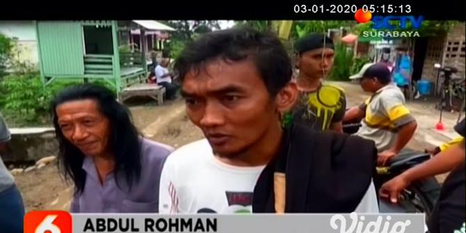 VIDEO: Protes Warga Desa di Jombang Tanami Pohon Pisang di Tengah Jalan