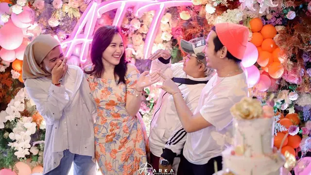 Ayu Ting Ting ultah ke-30 (Instagram/ayutingting92)