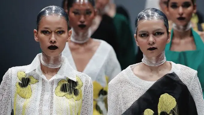 Kolaborasi 3 desainer di JFW/copyright Vemale.com/Anisha