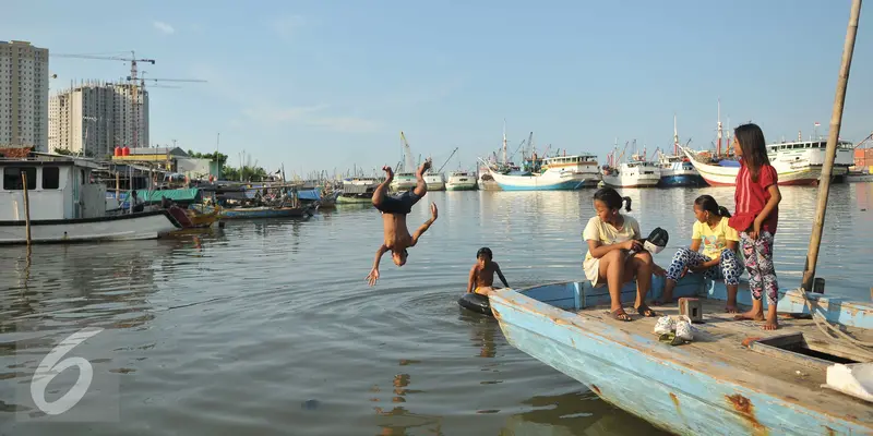 20160328-Bermain di Laut-Jakarta- Gempur M Surya