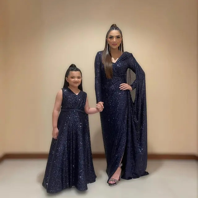 7 Potret Ashanty dan Arsy Hermansyah Pakai Baju Couple di Panggung, Kompak Banget