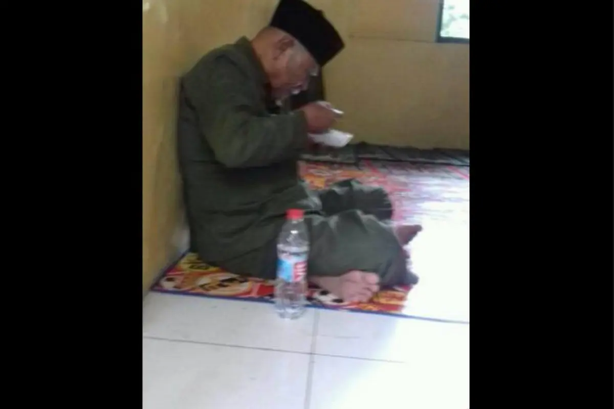 [Bintang] Rumah Digusur, Warga Pasar Ikan Cuma Bisa Menangis Histeris