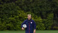 Pelatih Amerika Serikat Juergen Klinsmann (AFP/Jewel Samad)