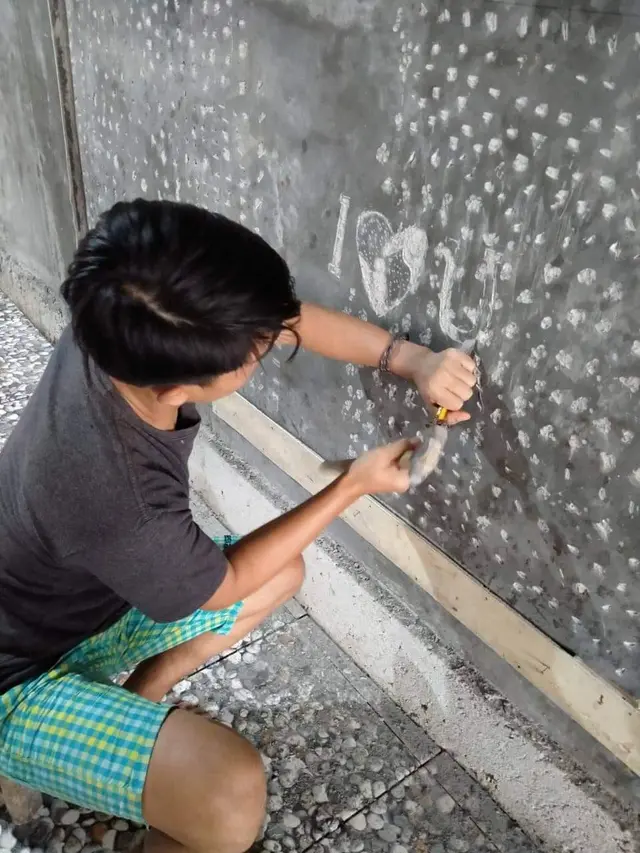 6 Tulisan di Dinding Bangunan Ini Bikin Senyum Tipis, Jadi Suntikan Semangat