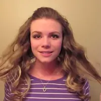 Rambut bergelombang nan cantik disinyalir bakalan nge-hits lagi di akhir tahun ini. Bikin sendiri dan tanpa dicatok, bisa banget!