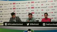 Pelatih Bali United Widodo Cahyono Putro (tengah) (Liputan6.com / Dewi Divianta)