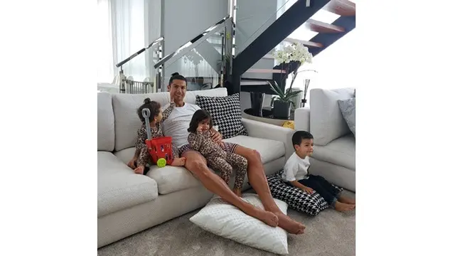 7 Potret Isi Rumah Cristiano Ronaldo untuk Karantina Mandiri, Ditaksir Seharga Rp 138,8 Miliar
