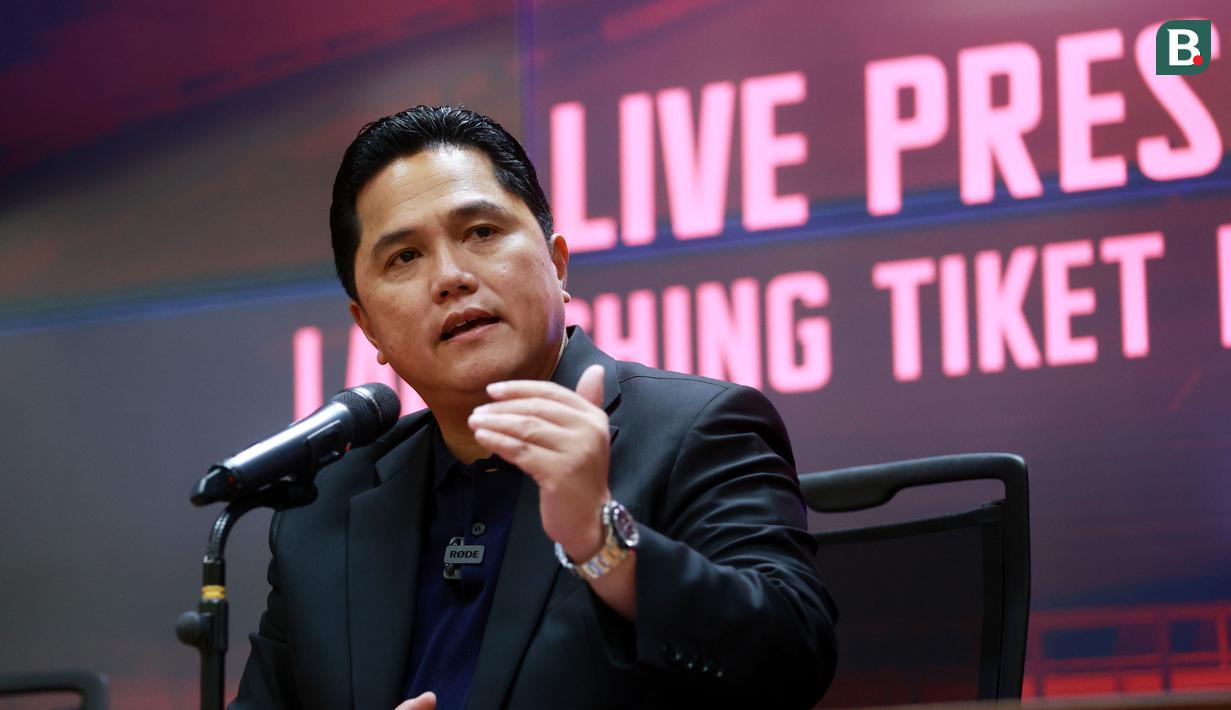 <p>Ketua Umum PSSI, Erick Thohir, memberikan keterangan terkait tiket pertandingan FIFA Matchday 2023 antara Timnas Indonesia&nbsp;melawan Argentina di Media Center SUGBK, Jakarta, Senin (29/5/2023). (Bola.com/M Iqbal Ichsan)</p>