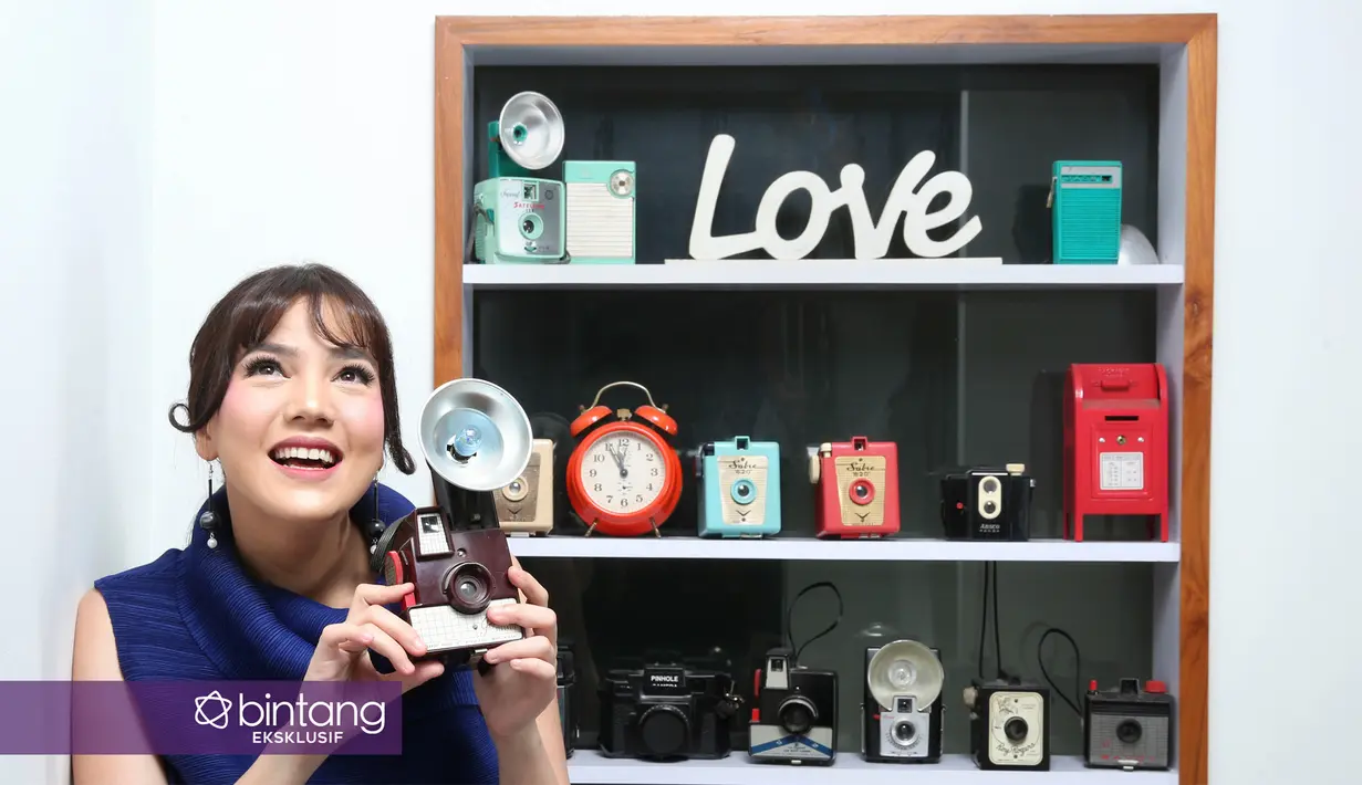 Kehadiran anak pertama pasangan Alice Norin dan Alvin Yudhapatria mewarnai rumah tangganya. Kehadiran bayi yang lahir pada 24 Januari 2017 itu juga membuat Alice mengurangi kegiatannya menjalani syuting.  (Bambang E. Ros/Bintang.com)