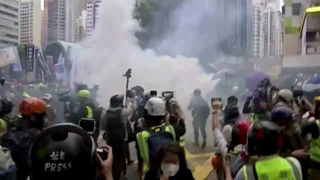 Suasana ricuh saat demo