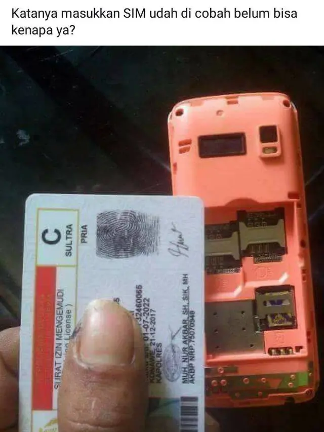 Potret Kocak Orang Indonesia Saat Pakai Ponsel