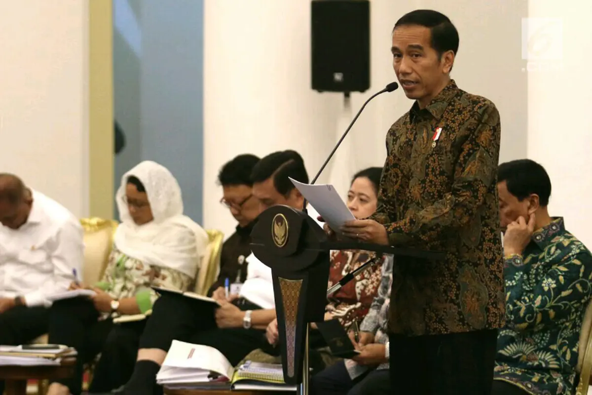 20170529-Jokowi Gelar Sidang Kabinet Bahas Persiapan Idul Fitri-Angga