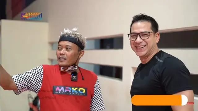 Sule Pakai Bandana