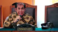Hadi Poernomo saat mengikuti sidang perdana praperadilan di PN Jakarta Selatan, Senin (18/5/2015). Hadi Poernomo membacakan permohonannya dan menggugat status tersangka terkait kasus pajak Bank BCA. (Liputan6.com/Yoppy Renato)
