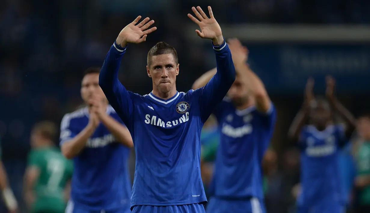 Hal mengejutkan dialami Chelsea di Liga Champions 2012/2013. Berstatus sebagai juara bertahan Liga Champions 2011/2012, The Blues malah tersisih dari fase grup dan turun kasta ke Liga Europa. Namun, Chelsea mampu bangkit dan berhasil menyabet juara Liga Europa 2012/2013. (AFP/Patrik Stollarz)