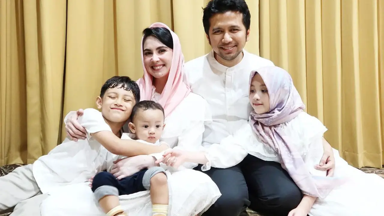 Hasil Ide Bersama Suami, Ini 7 Potret Rumah Arumi Bachsin yang Baru Diungkap