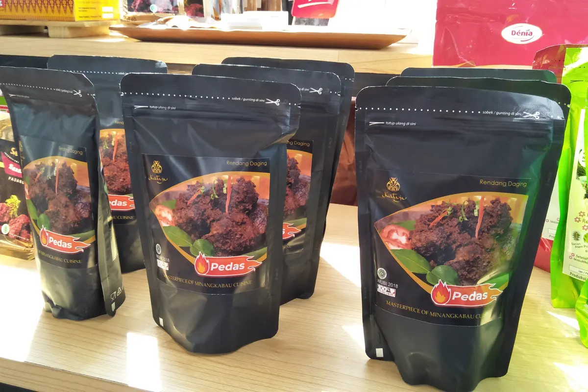 Rendang Katuju UMKM Binaan BNI (Liputan6.com/Septian Deny)