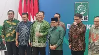 Ketua Umum (PKB) Muhaimin Iskandar alias Cak Imin menerima kunjungan Pimpinan Majelis Permusyawaratan Rakyat (MPR) RI di kantor DPP PKB, Jakarta Pusat. (Merdeka.com/Nur Habibie)