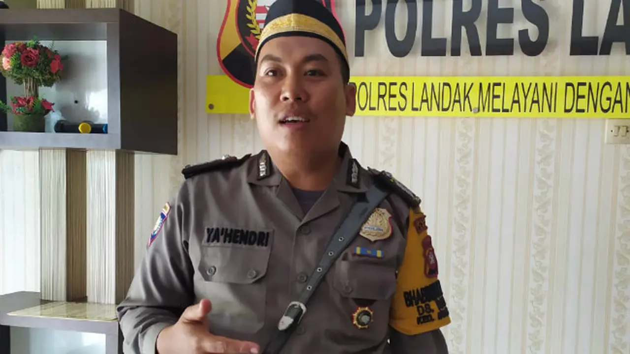 Kisah Bripka Ya'Hendri, Berdakwah Menembus Desa Terpencil di Kalbar