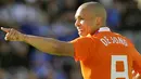Nigel de Jong of The Netherlands celebrates his 1-0 against Iceland, during their World Cup 2010 qualification match from Group 9 at Laugardalsvollur Stadium in Reykjavik, Iceland, on June 6, 2009. AFP PHOTO/KOEN VAN WEEL