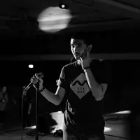 Pesona vokalis Sheila On 7, Duta memang sudah tidak perlu diragukan lagi. (foto: instagram.com/duta507)