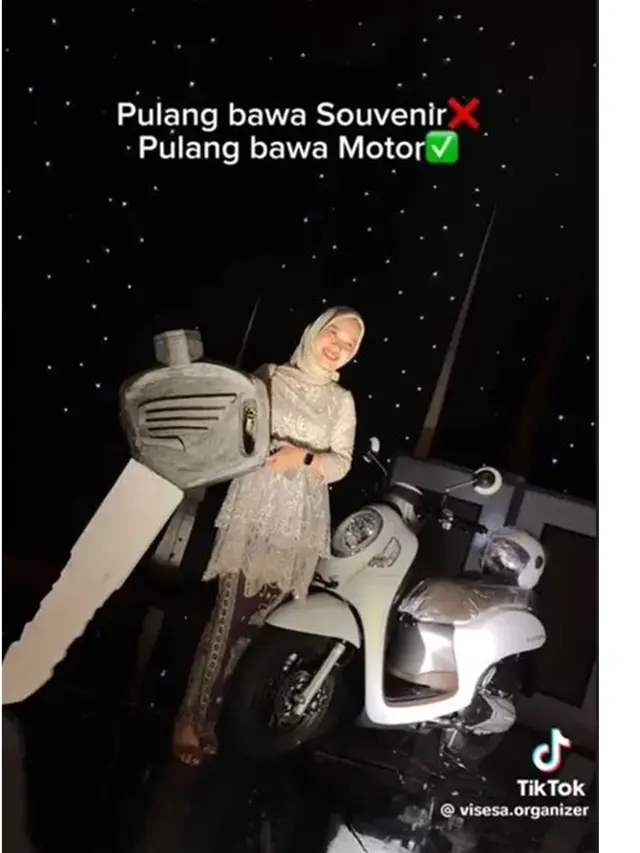 6 Potret Suvenir Berukuran Besar dari Kondangan, Kasur hingga Sangkar Burung