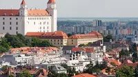 Kota Bratislava. Ramadan tahun ini di Bratislava, Slowakia jatuh pada pertengahan musim semi hingga musim panas saat durasi siang hari jauh lebih panjang ketimbang malam hari. ( Foto : Slovakia.travel )