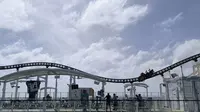 Laporan Liputan6.com dari Singapura: Menantang Adrenalin, Naik Rollercoaster di Laut Lepas di Atas Kapal Disney Adventure