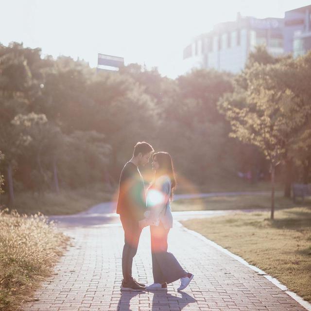 Suami Ungkap Fakta Pindah Agama, Ini 6 Potret Audi Marissa dan Anthony Kian Romantis