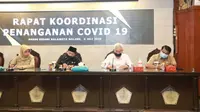 Rapat koordinasi penanganan Corona Covid-19 di Kota Malang. Sejumlah pihak mengkritik buruknya strategi dan transparansi anggaran penanganan Covid-19 di Kota Malang (Humas Pemkot Malang)