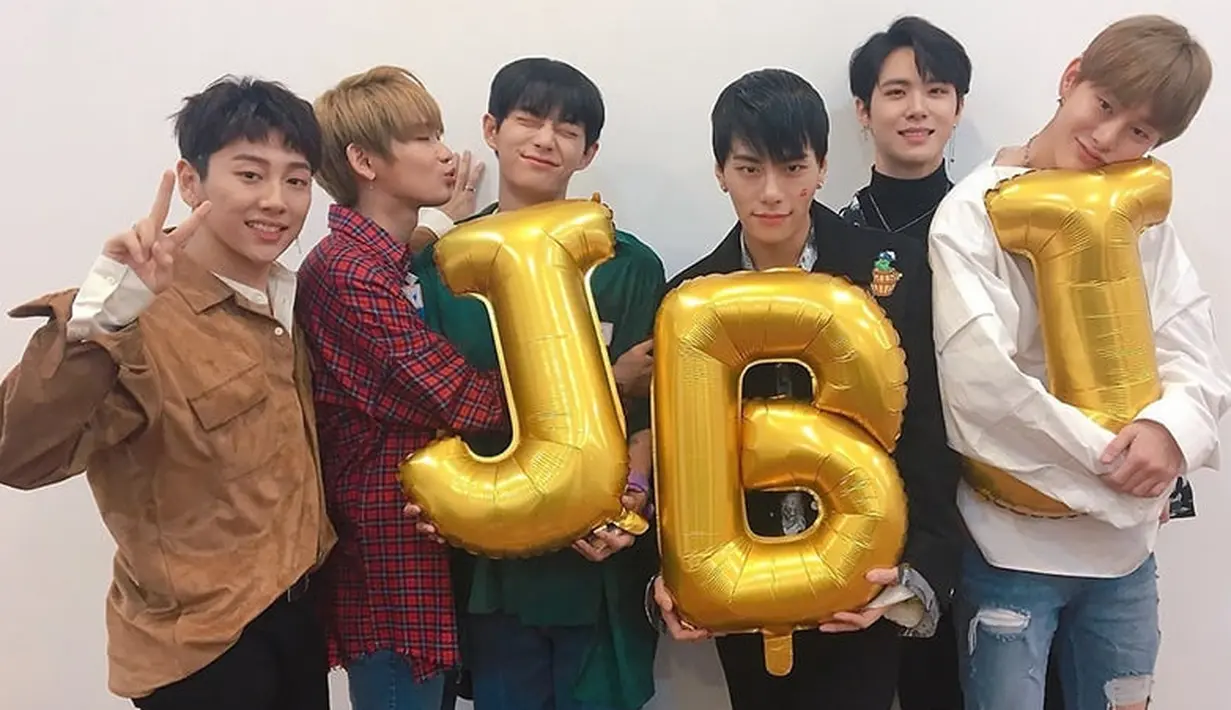 "JBJ bisa lahir dan melakukan promosi berkat para penggemar. Kami mengucapkan terima kasih sebesar-besarnya untuk para penggemar yang sudah memberikan dukungan," tutupnya. (Foto: Soompi.com)