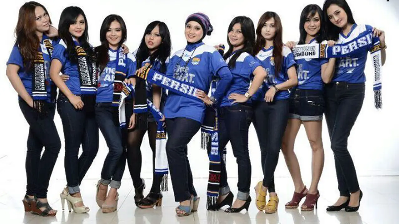 Lady Vikers, Mojang Bandung Pendukung Persib yang Adem Dilihat