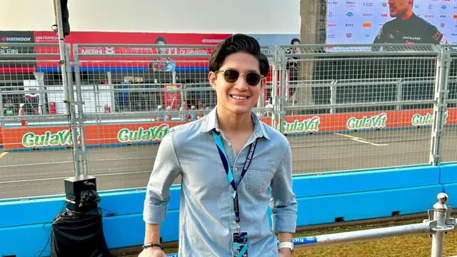 Dari Artis ke Panggung Politik, 7 Potret Teuku Rassya Putra Tamara Bleszynski yang Penuh Pesona (credit: instagram.com/teukurassya).