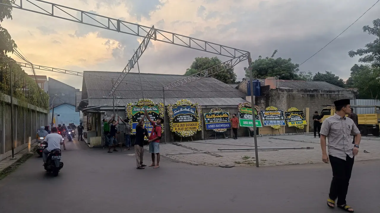 Karangan bunga dukacita atas meninggalnya istri Wakapolri Widi Astutik.
