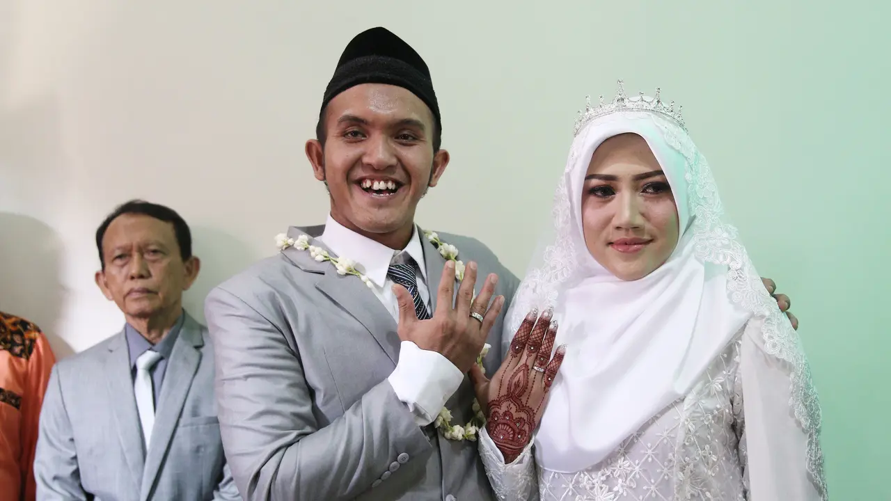 [Bintang] Caisar dan Almaratu Intan